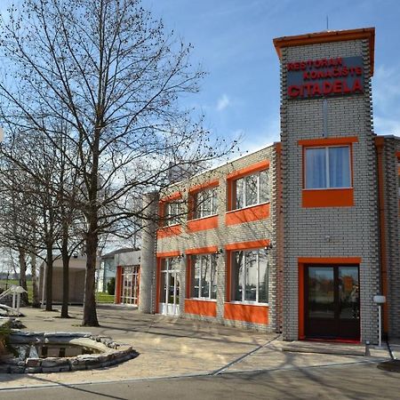 Motel Citadela 023 Ζρένιανιν Εξωτερικό φωτογραφία