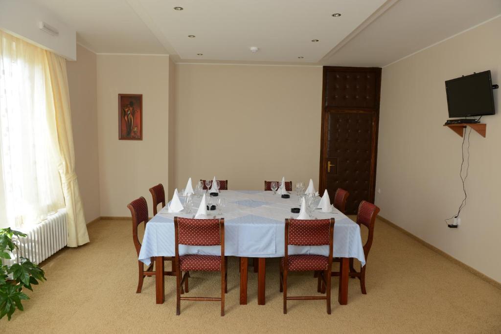 Motel Citadela 023 Ζρένιανιν Εξωτερικό φωτογραφία