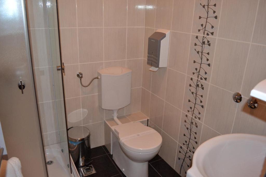 Motel Citadela 023 Ζρένιανιν Εξωτερικό φωτογραφία