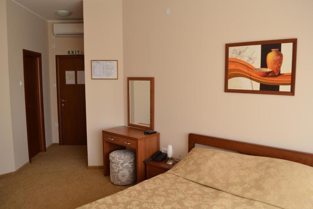 Motel Citadela 023 Ζρένιανιν Εξωτερικό φωτογραφία