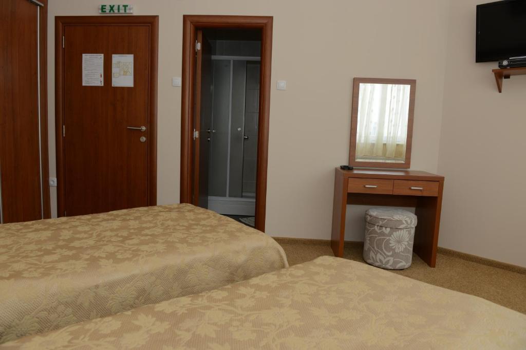 Motel Citadela 023 Ζρένιανιν Δωμάτιο φωτογραφία